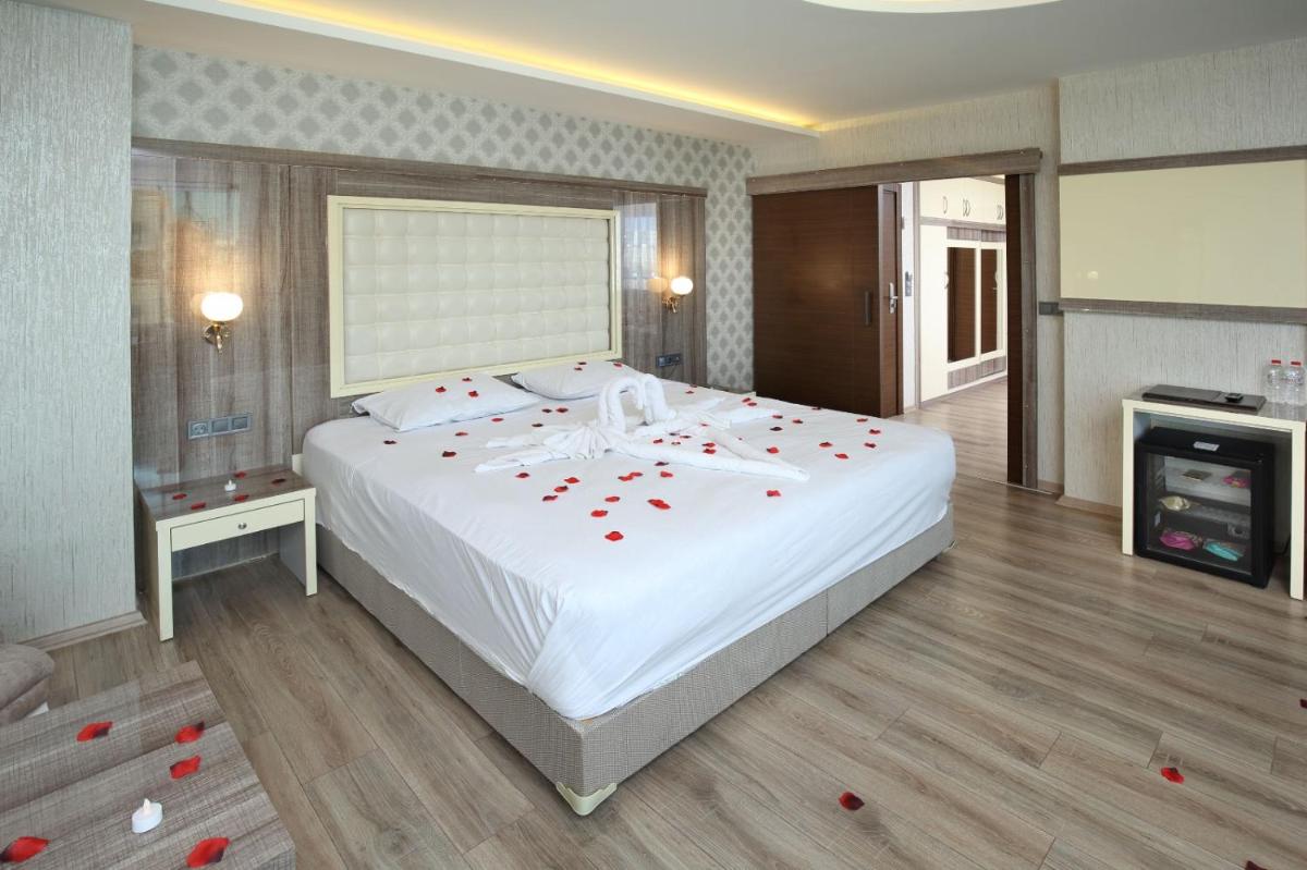 Adana Taşköprü Hotel - Housity