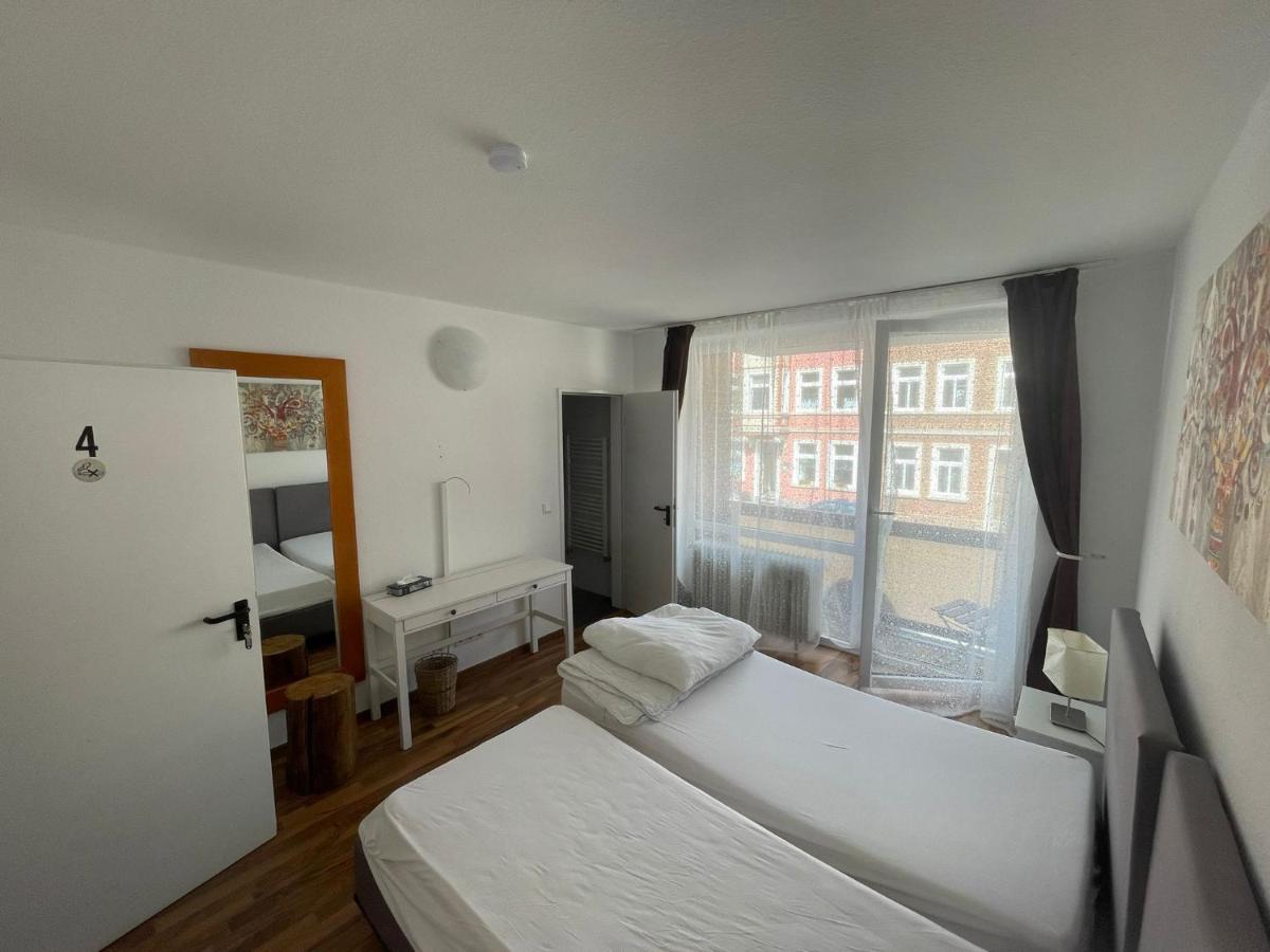 Raaz Pension - Housity