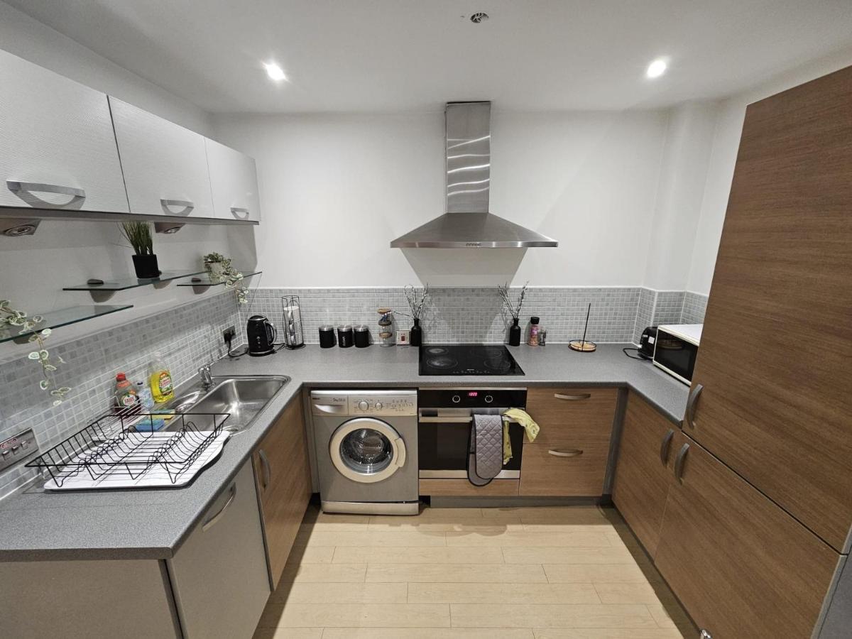 Bee Accommodations - NG1 Apartment - Housity