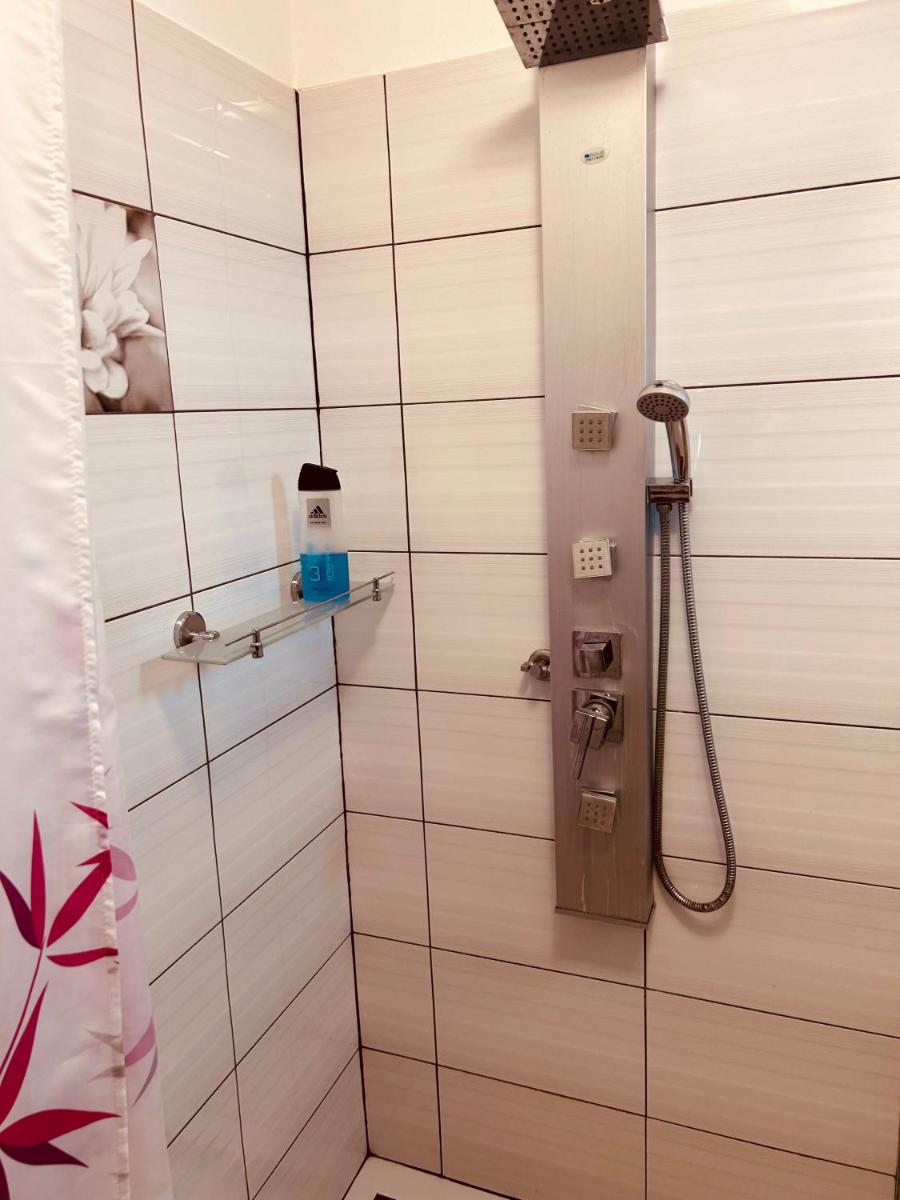 Apartment Pharamis - Housity