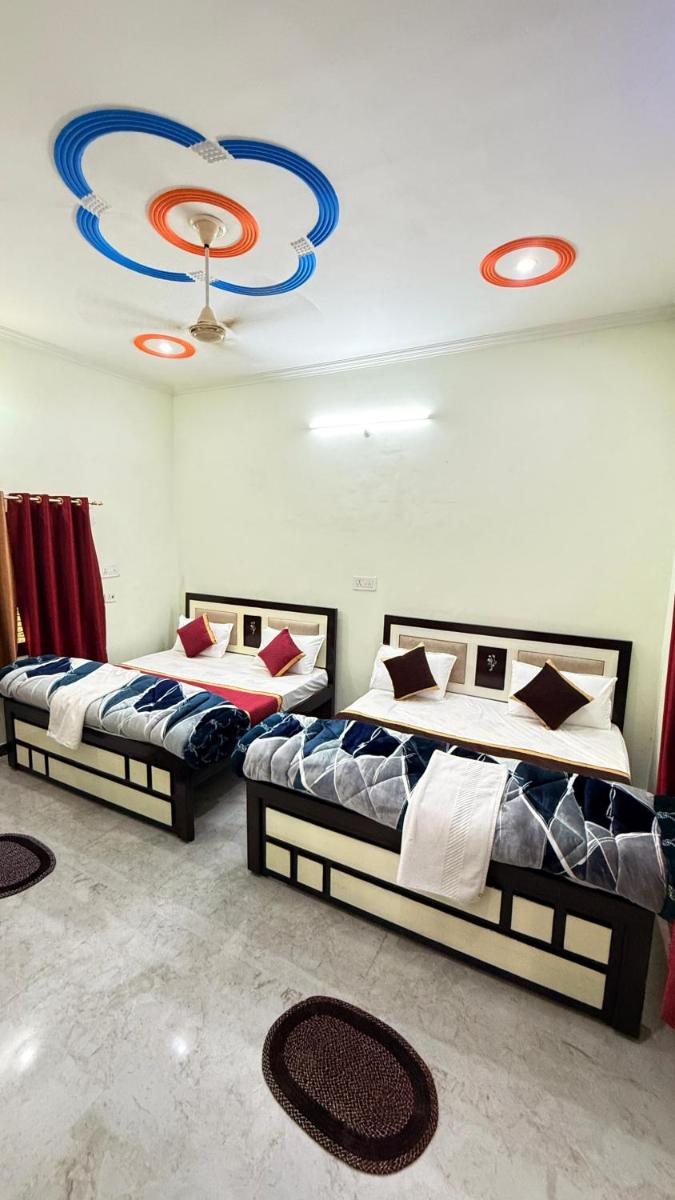 Hotel Shivay By Arya Travel - Housity