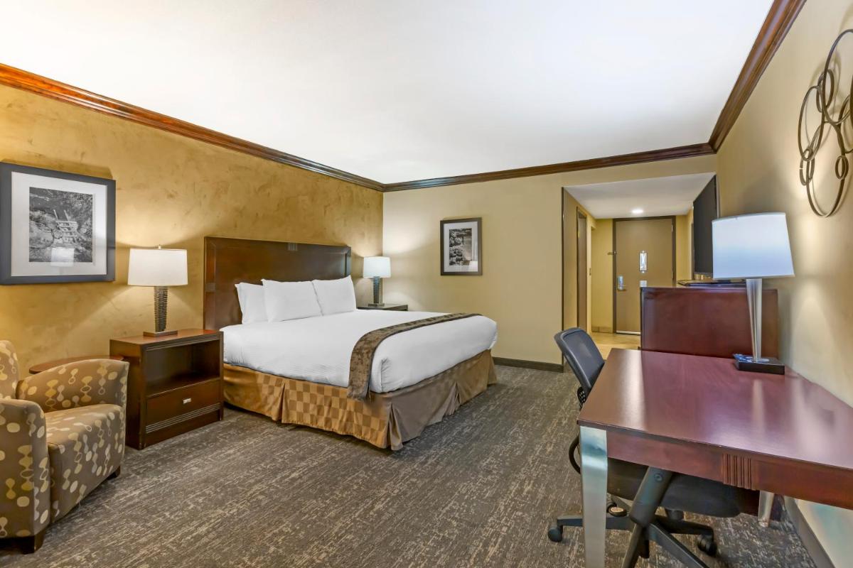 Best Western Plus Raton Hotel - Housity