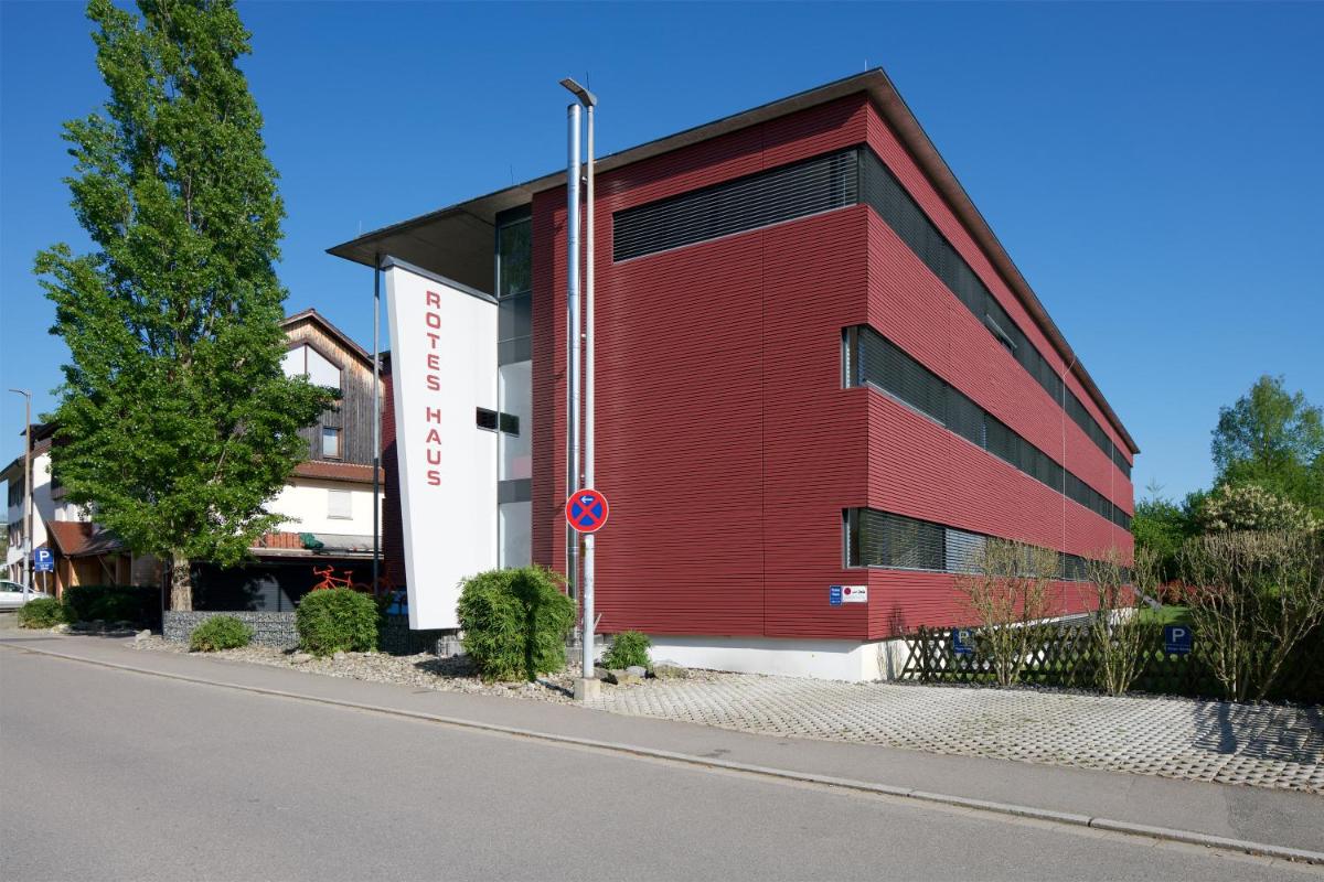 Bed & Breakfast Rotes Haus - Housity
