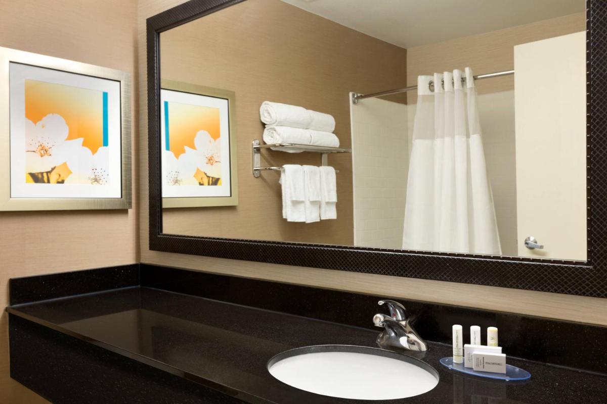Fairfield Inn & Suites Dallas Mesquite - Housity