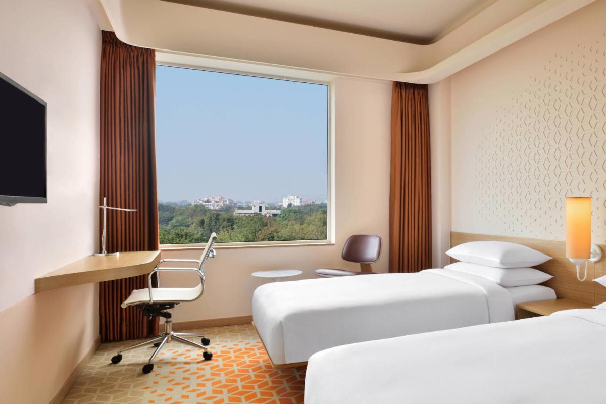 Fairfield by Marriott Chennai Mahindra World City - Housity