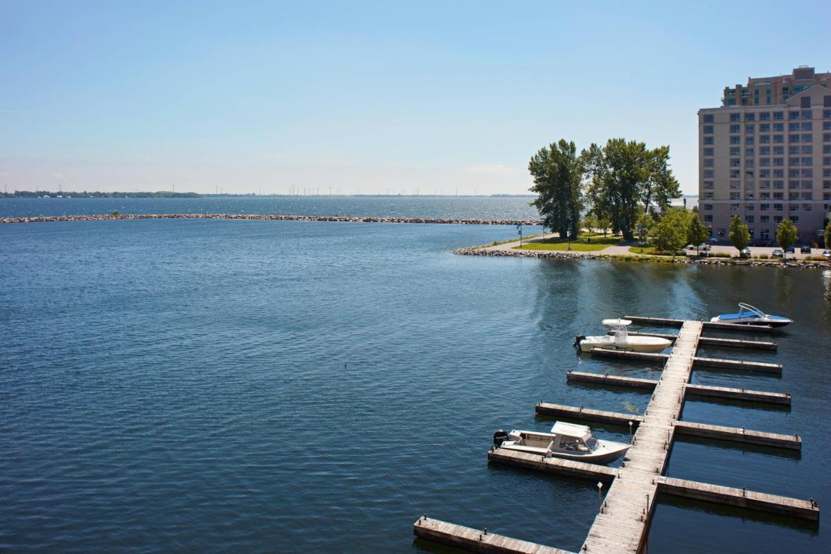 Delta Hotels by Marriott Kingston Waterfront - Housity