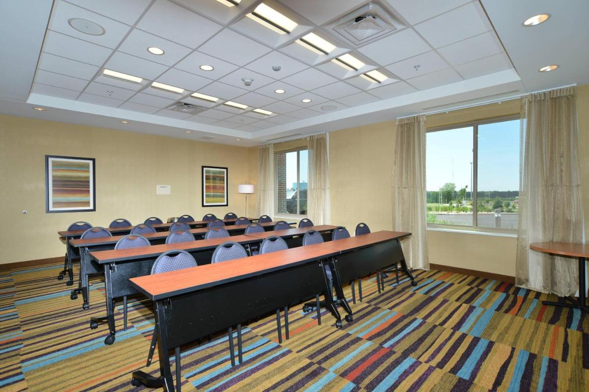 Fairfield Inn & Suites by Marriott Eau Claire/Chippewa Falls - Housity