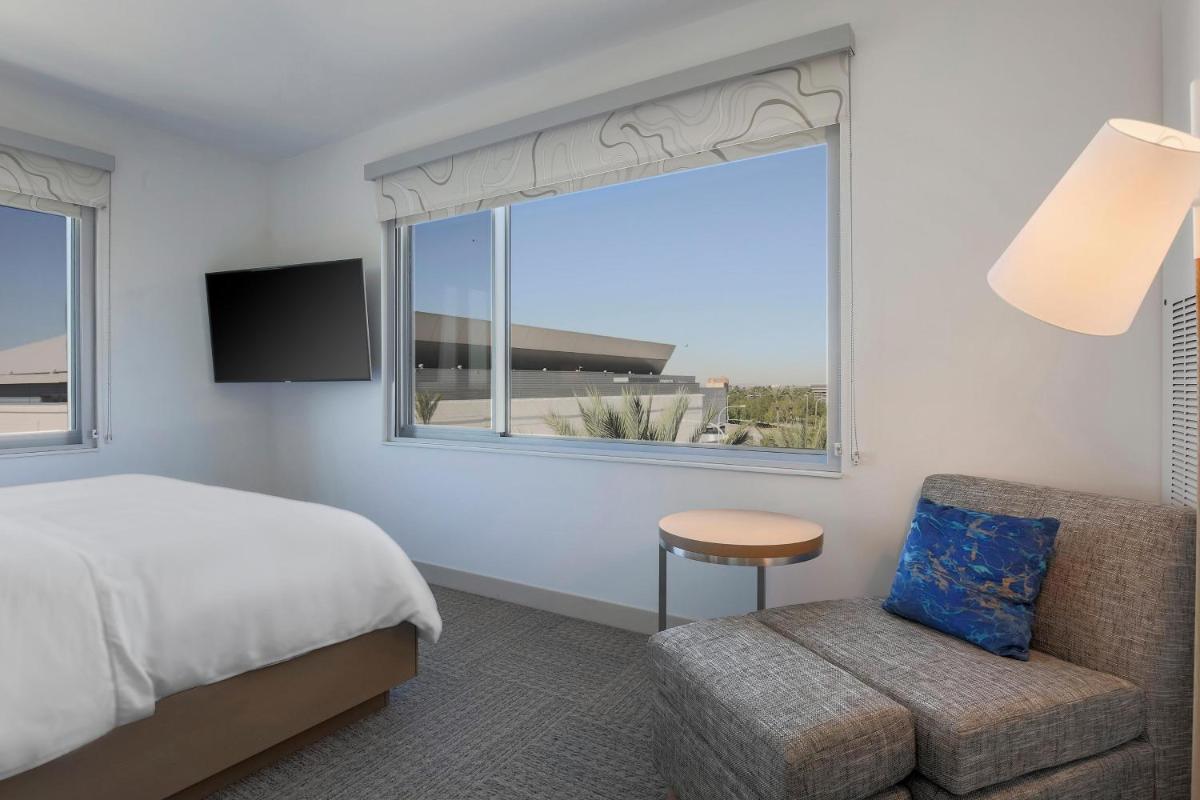 Element Ontario Rancho Cucamonga - Hizvo