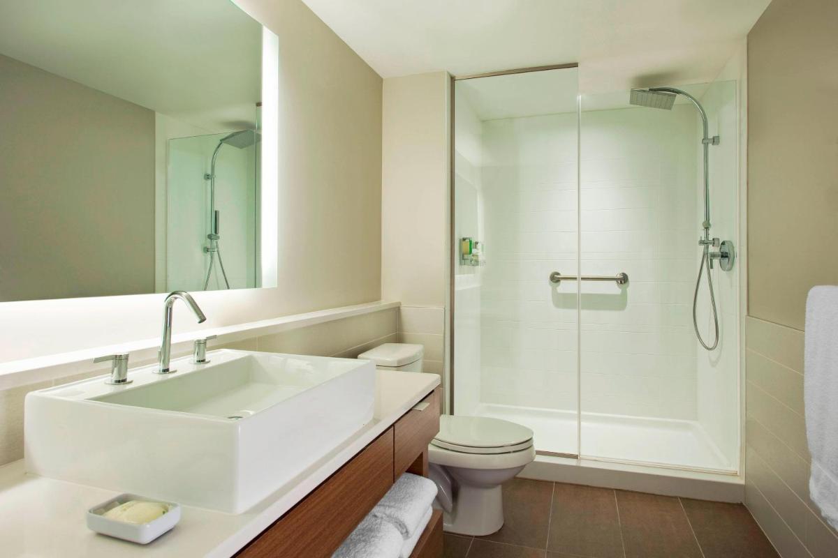 Element Omaha Midtown Crossing - Housity