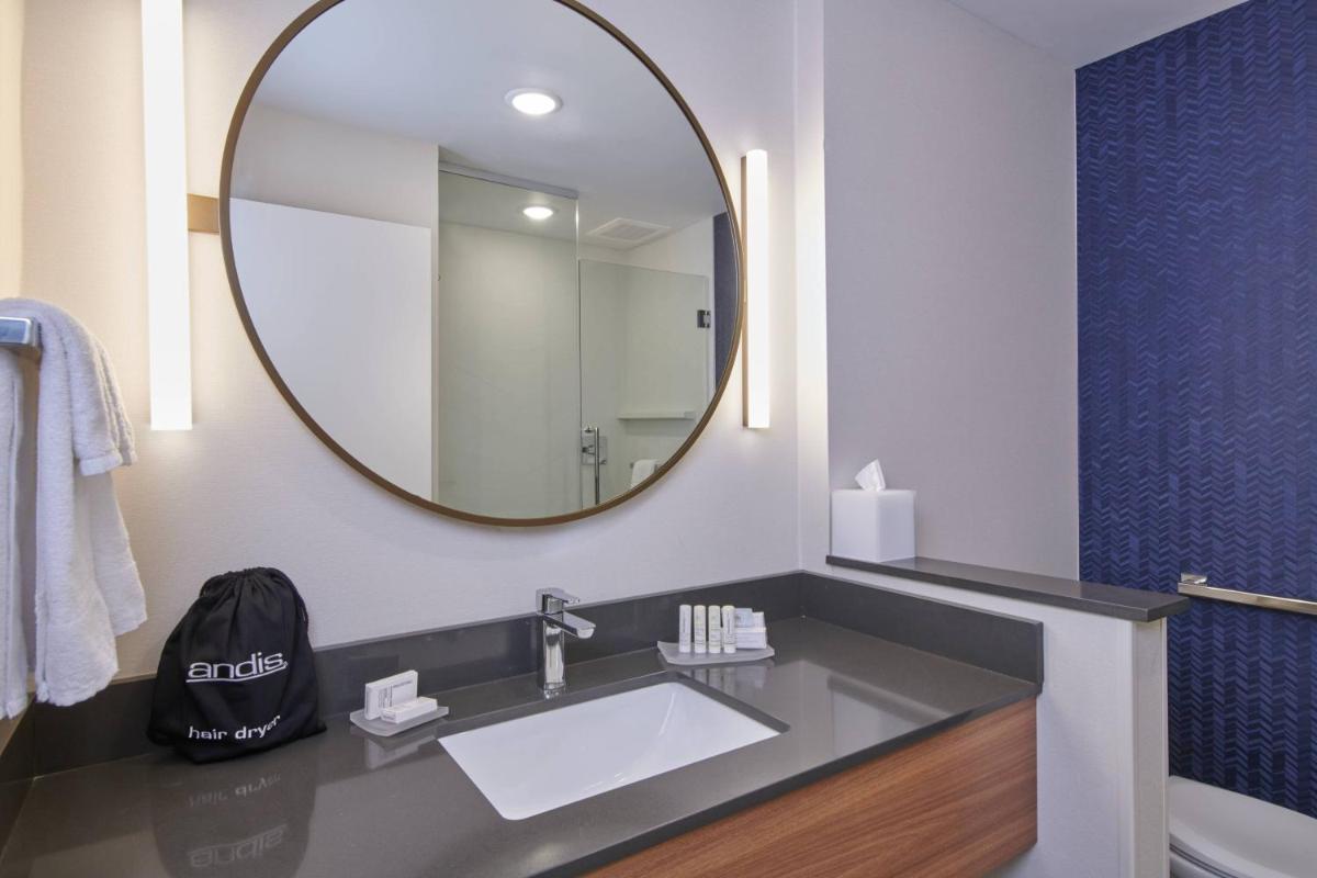Fairfield Inn & Suites by Marriott Louisville Jeffersonville - Housity