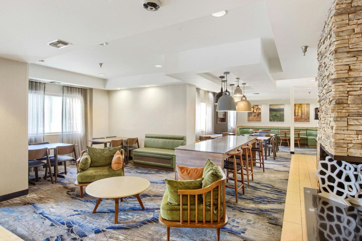 Fairfield Inn and Suites Mobile - Housity