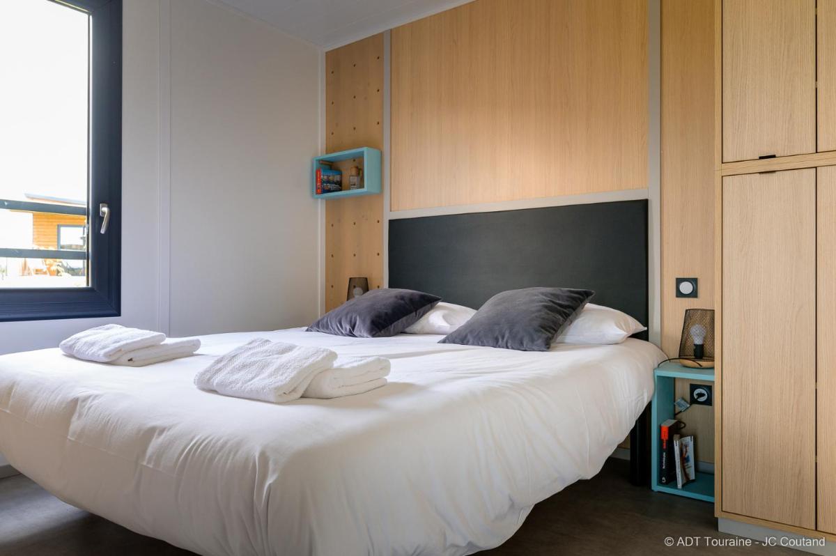 Cottages du Golf Fleuray-Amboise - Housity