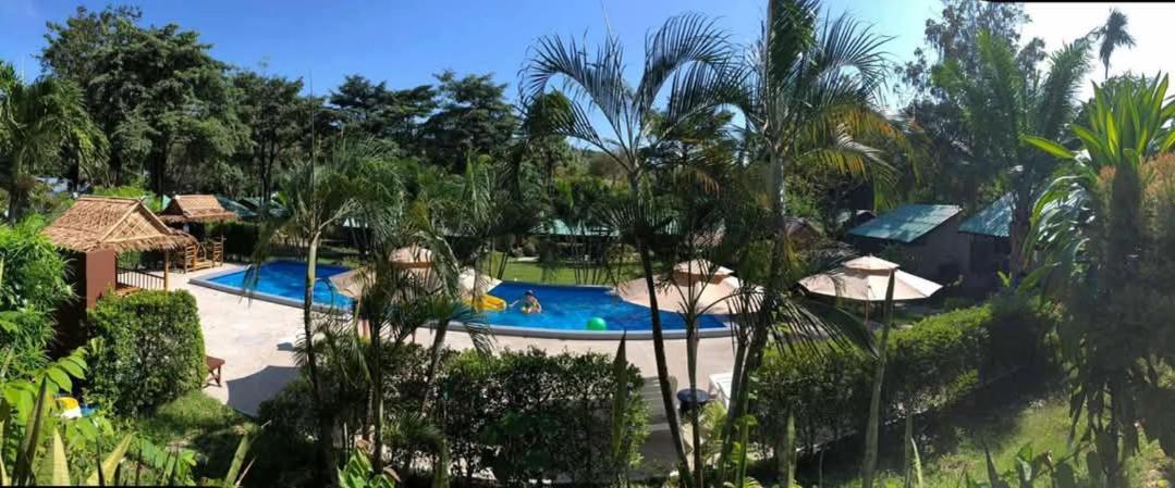 Siam Flora Resort Koh Lanta - Housity