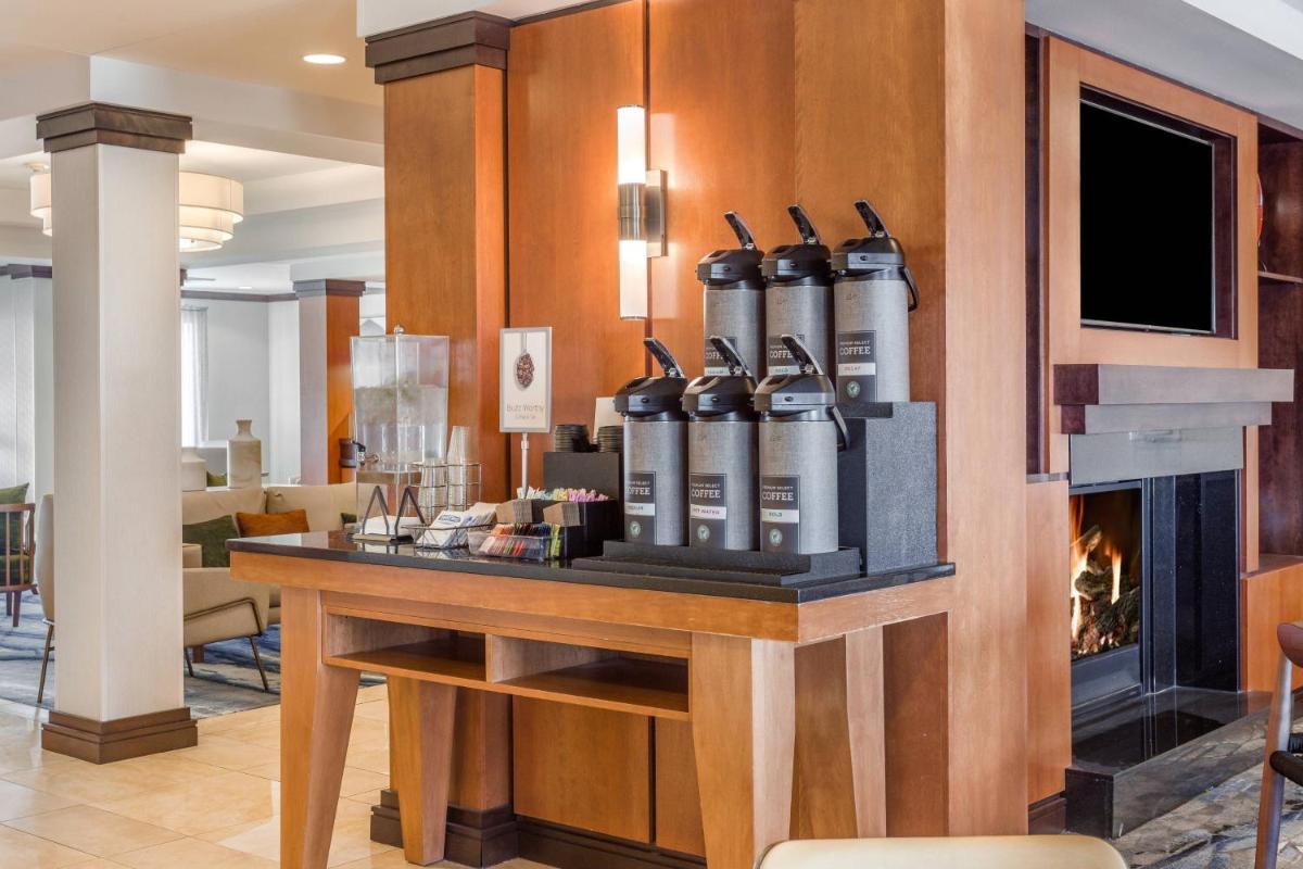 Fairfield Inn and Suites by Marriott Madison East - Housity