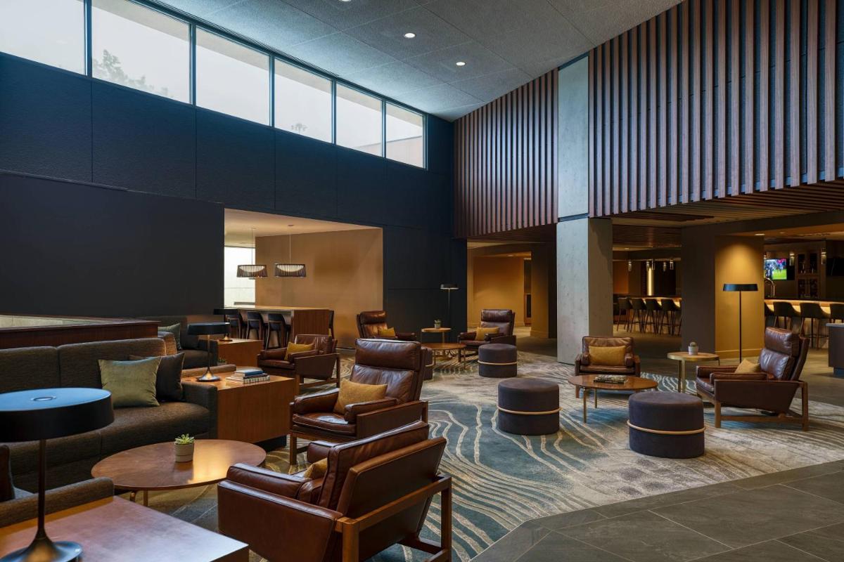 Chicago Marriott Schaumburg - Housity