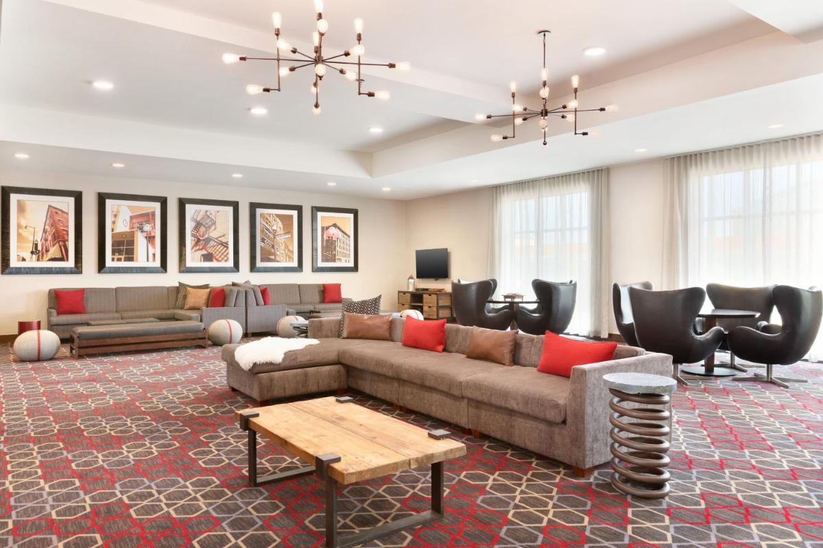Four Points by Sheraton Fargo Medical Center - Housity