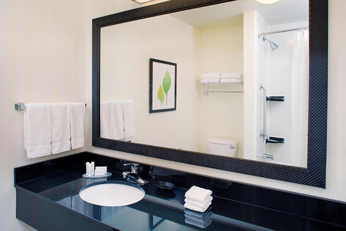 Fairfield Inn & Suites Twentynine Palms - Joshua Tree National Park - Housity