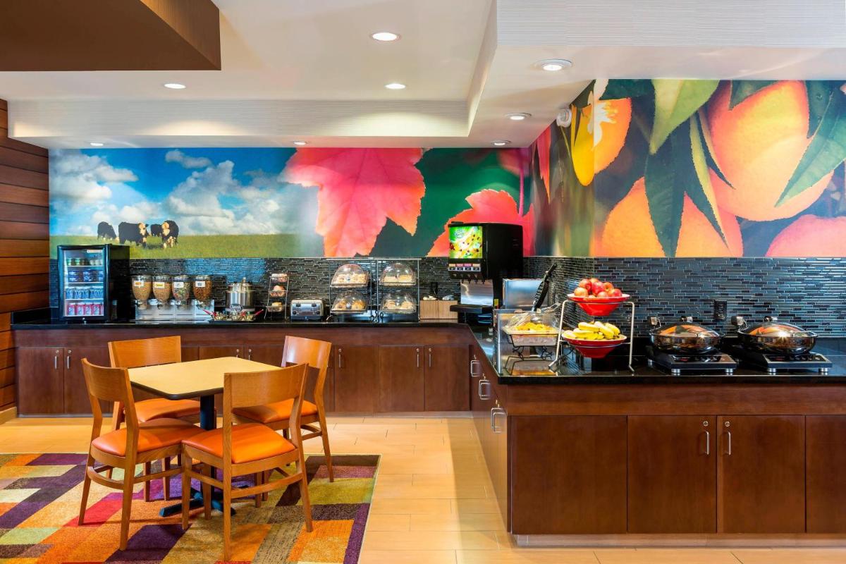 Fairfield Inn Muncie - Housity
