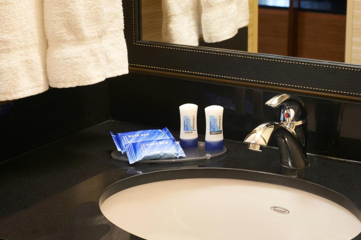 Fairfield Inn by Marriott Port Huron - Housity