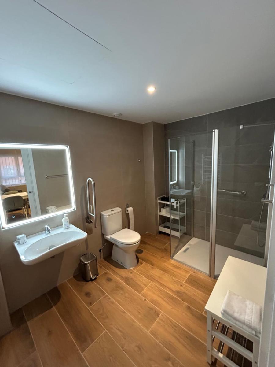 Apartamentos Turisticos Aeropuerto Barajas - Housity