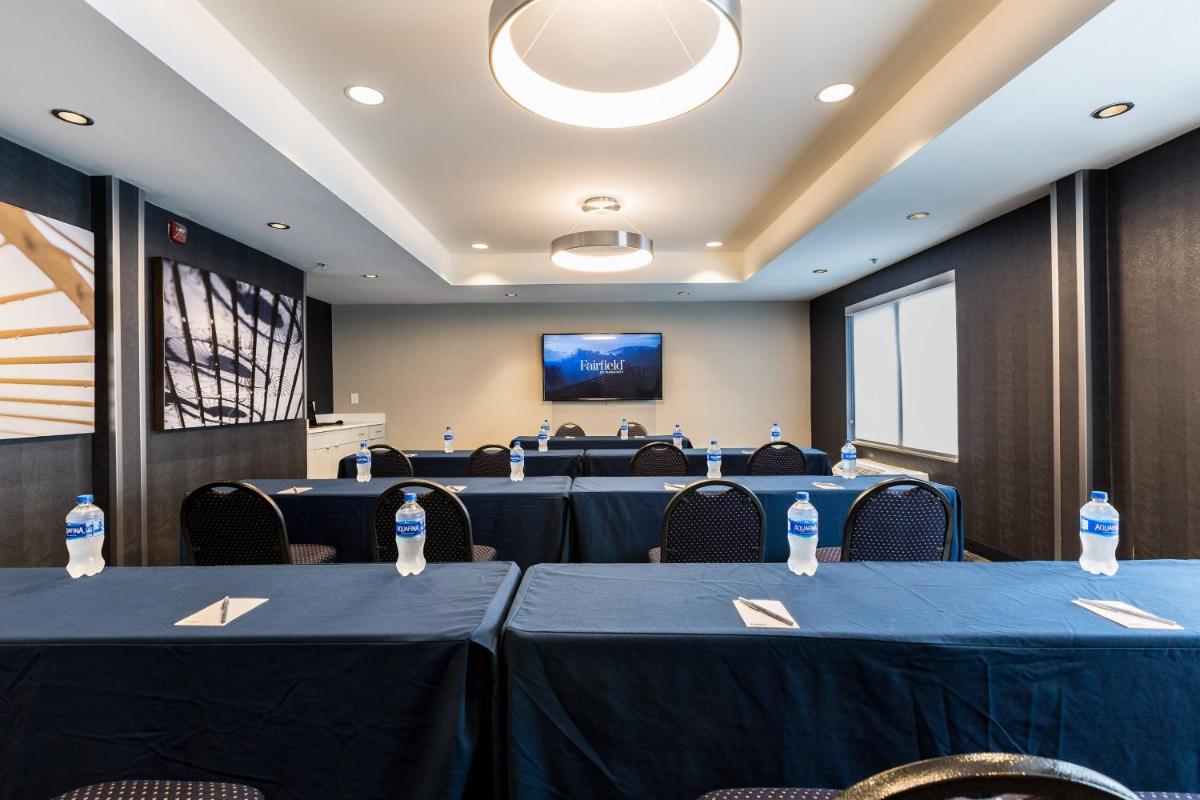 Fairfield Inn & Suites Raleigh Durham Airport Research Triangle Park - Housity