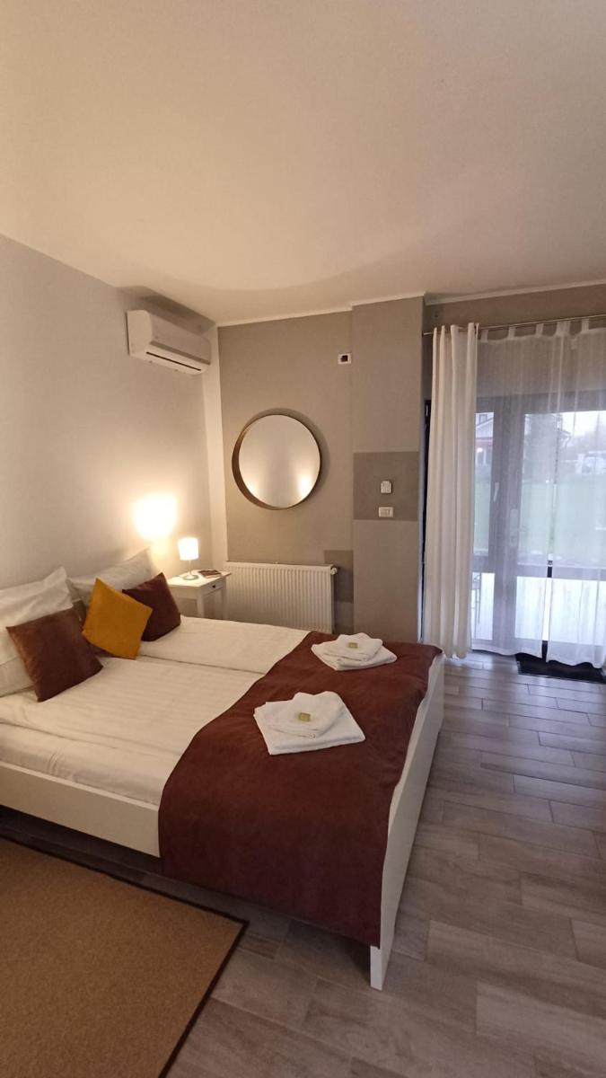 Neferprod Apartments - IS - CAM 04 - Housity