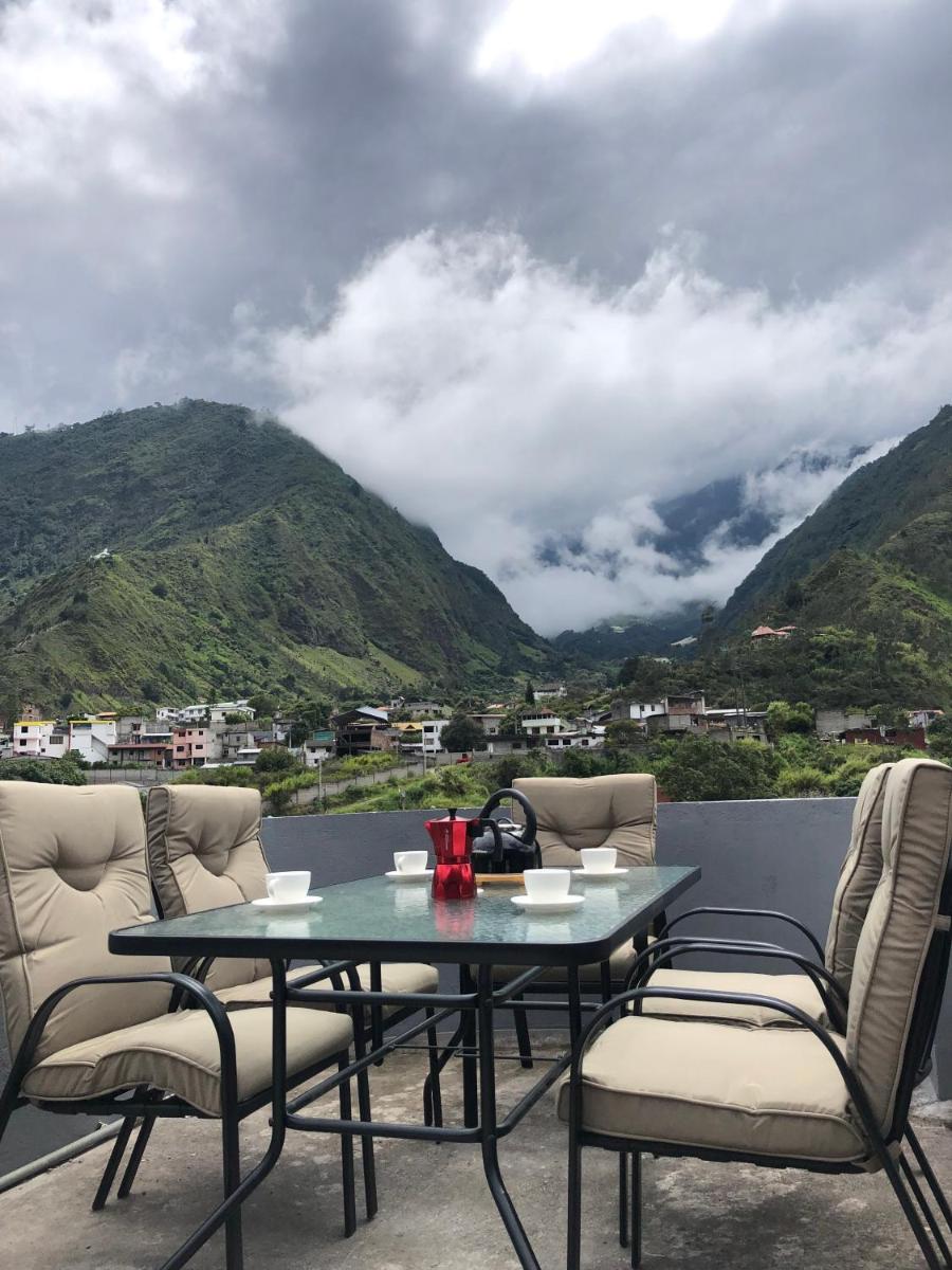 Penthouse with a rooftop 2 bedroom 1 bath - Housity