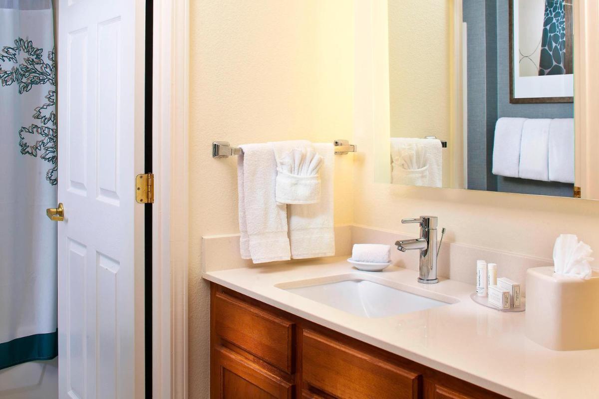 Residence Inn Baton Rouge South - Housity