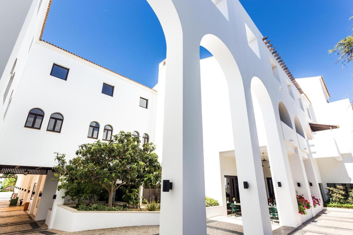 O edifício onde o hotel está situado