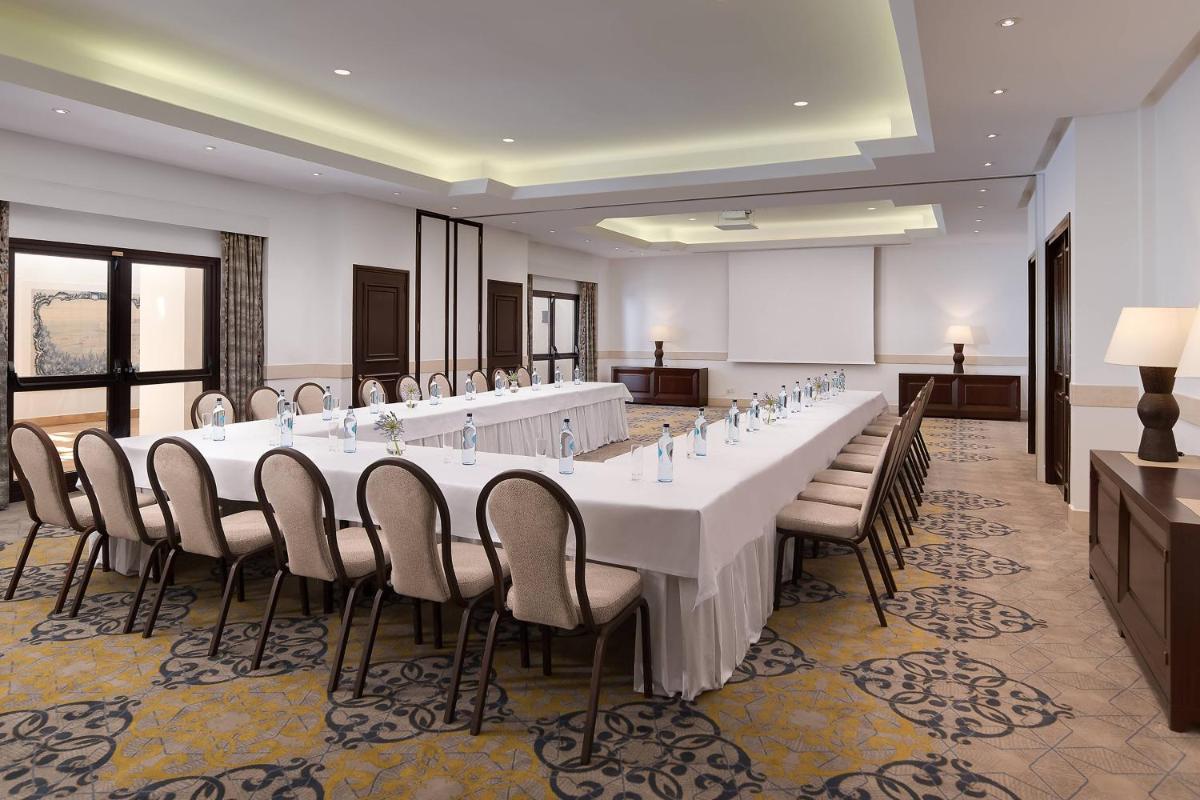 A área empresarial e/ ou a sala de conferências de Pine Cliffs Hotel, a Luxury Collection Resort, Algarve