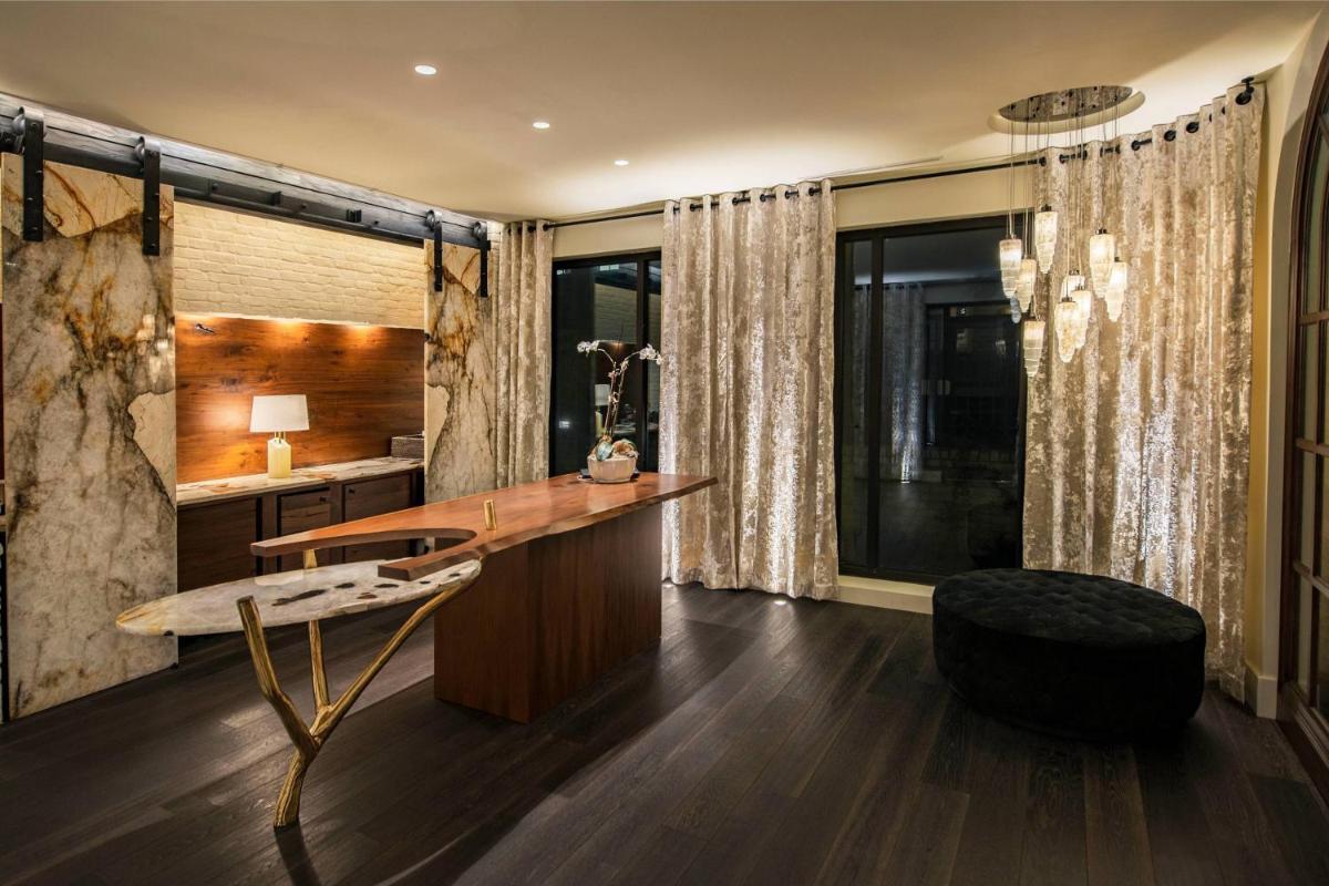 Hotel Bella Grace - Housity