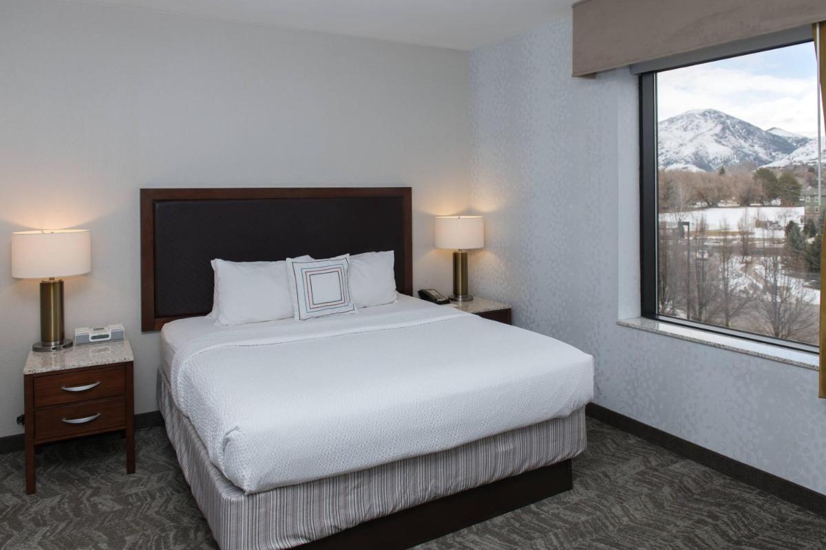 SpringHill Suites by Marriott Logan - Housity