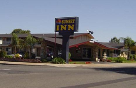 Sunset Inn Lake Oroville - Housity