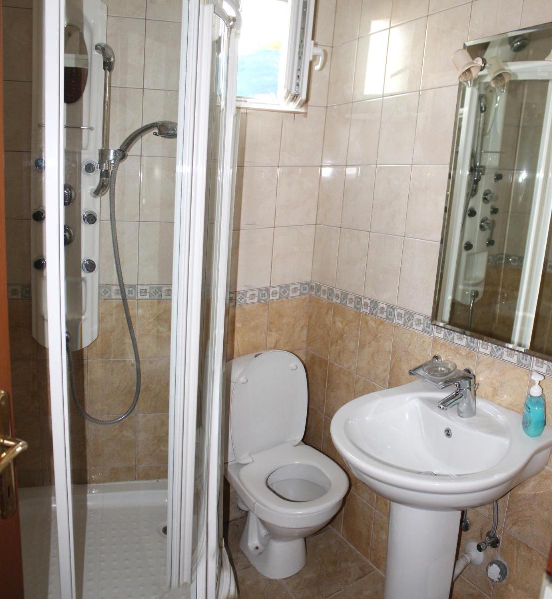 Apartments Djedovic - Housity