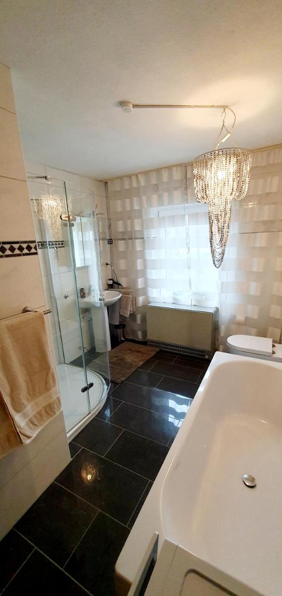 Romantico One - Housity