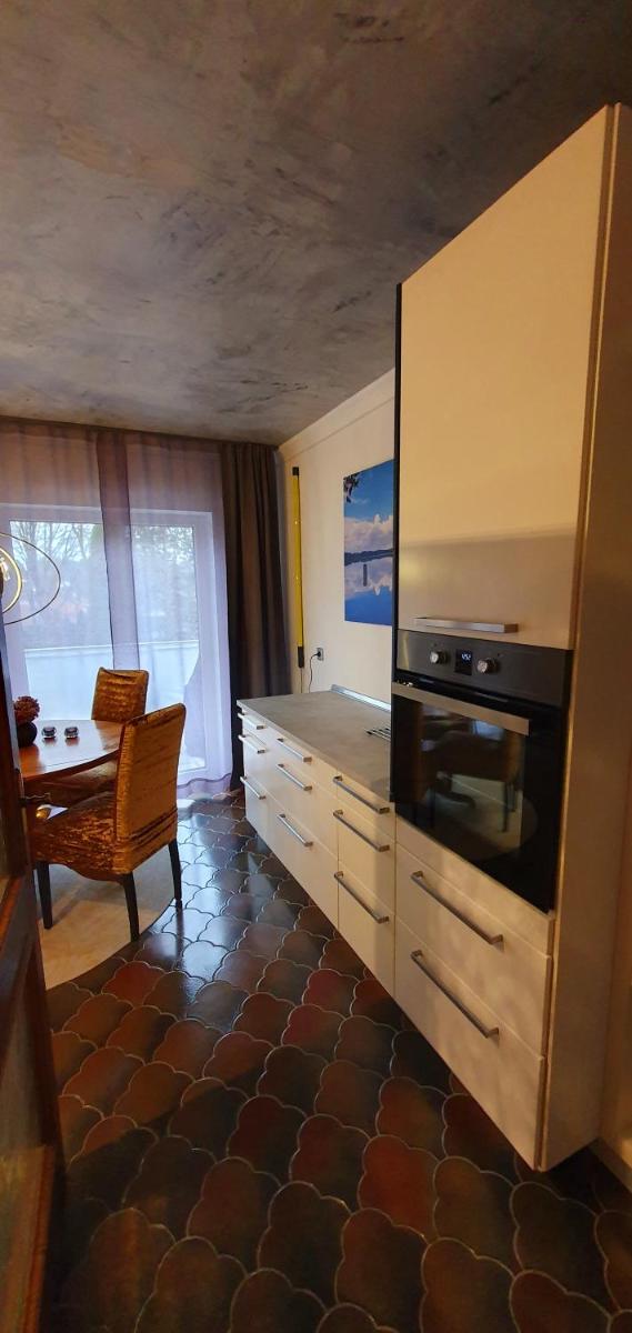 Romantico One - Housity