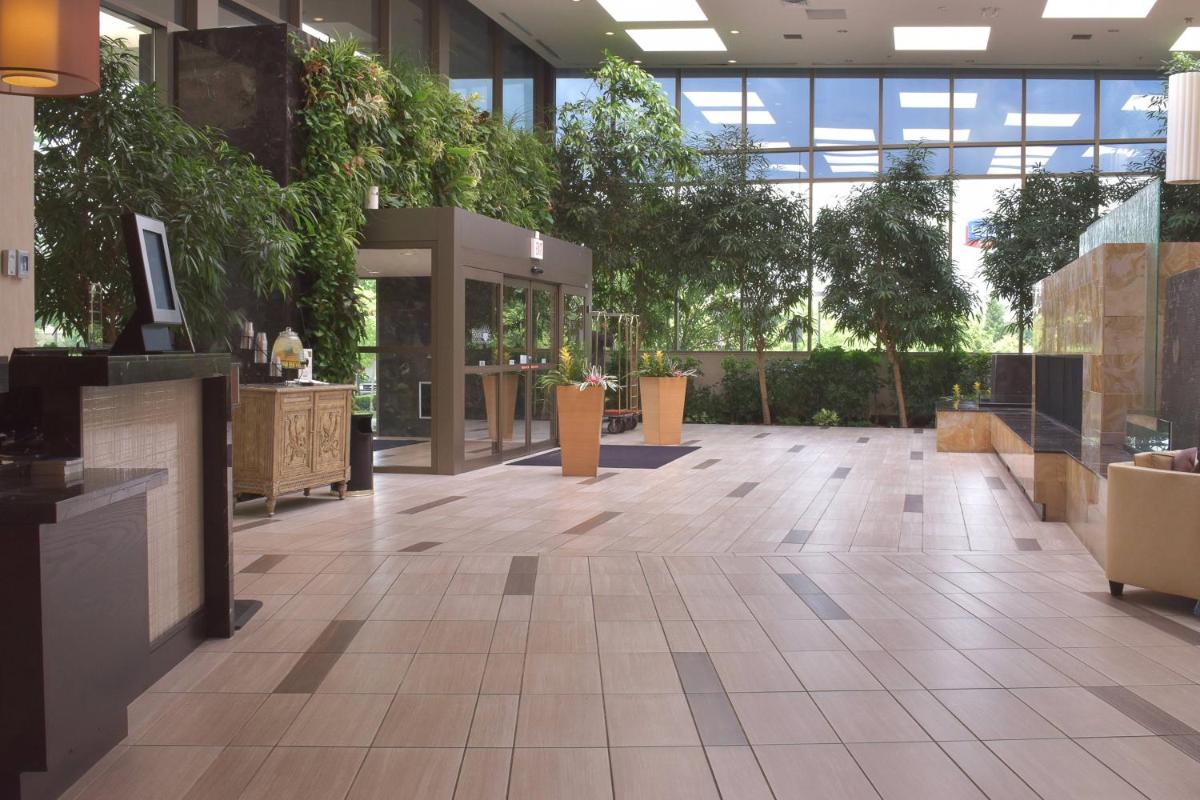 Indianapolis Marriott East - Housity
