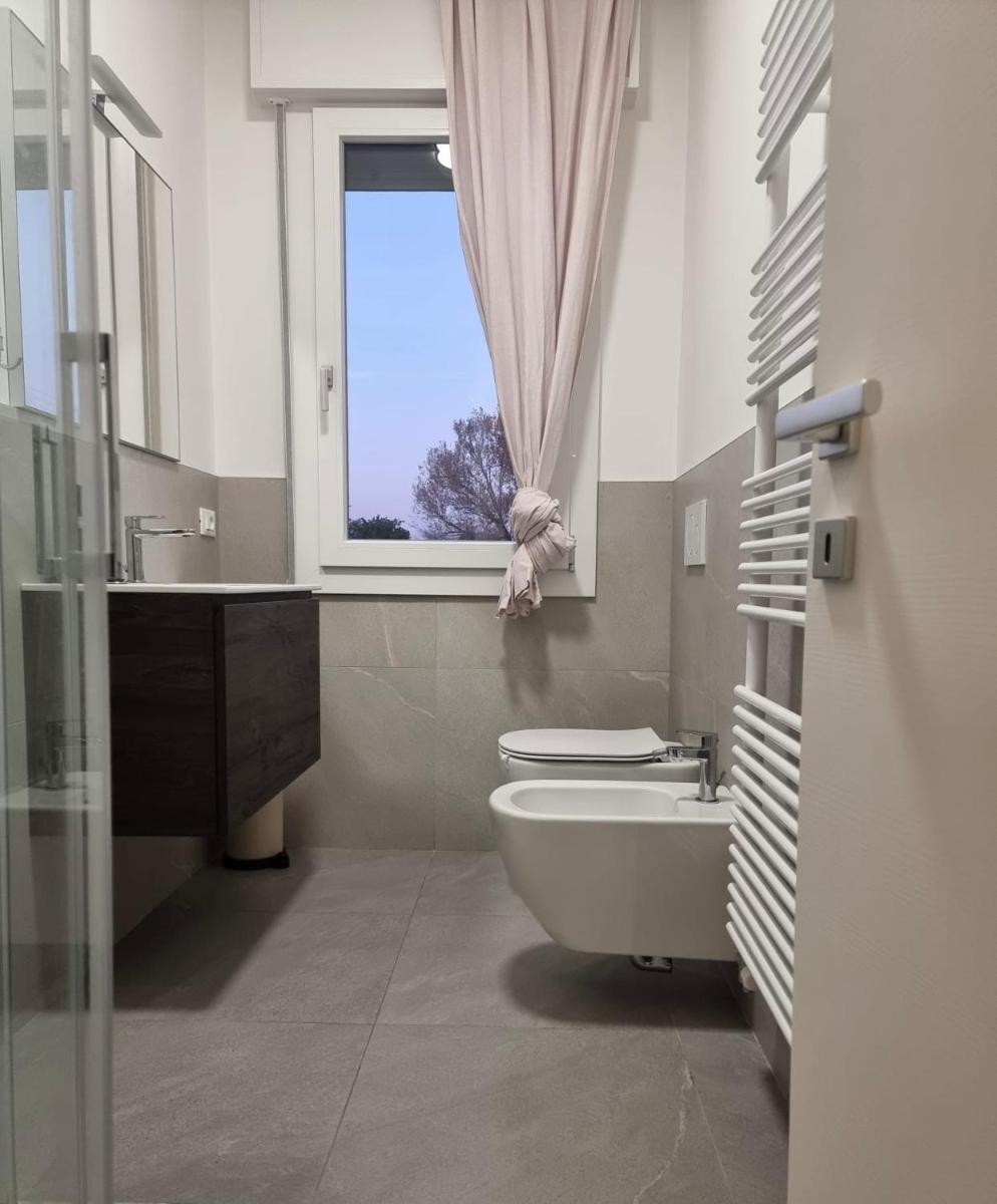 La porta accanto - Housity