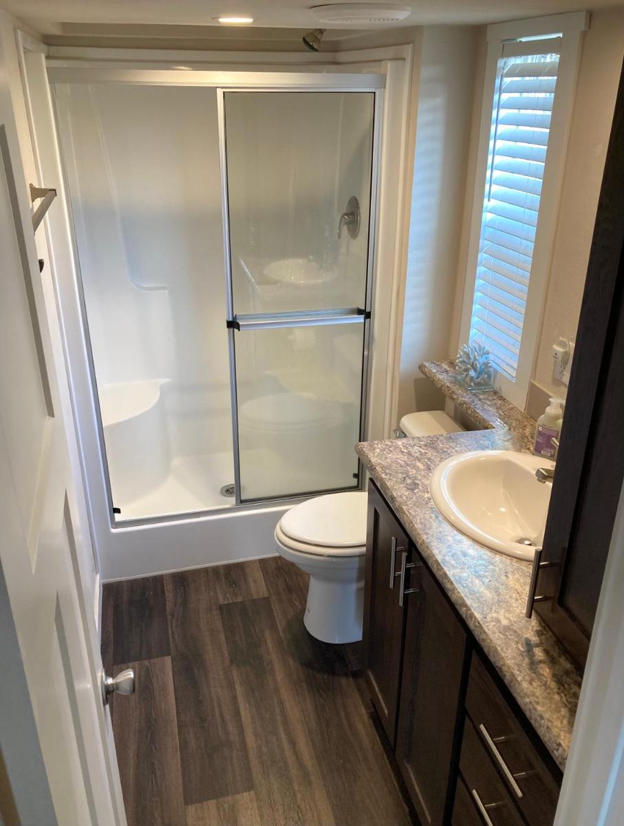 Cozy Tiny Home in the Hills - Housity