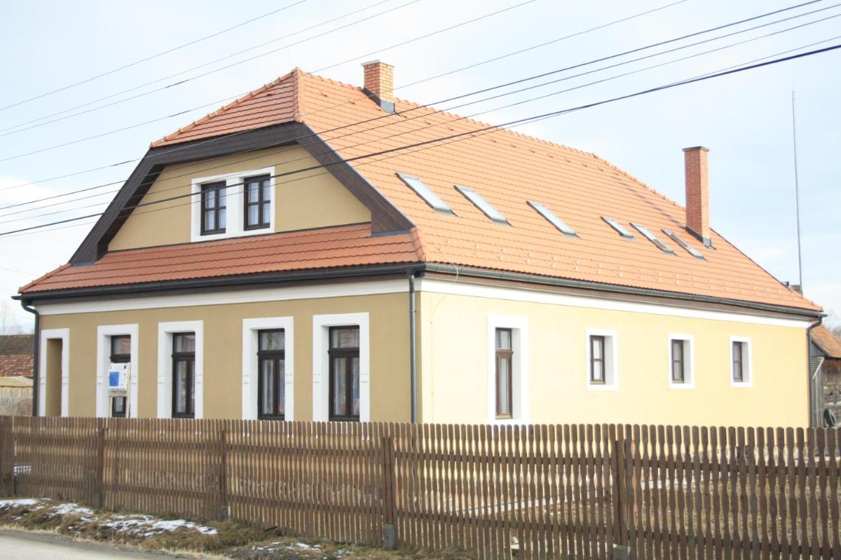 Pensiune AgroTuristica Horváth-Kert - Housity