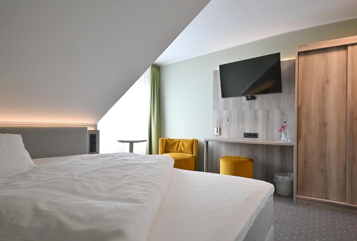 Hotel Restaurant Zur Post Lohfelden - Housity