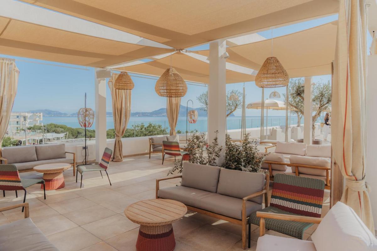 Zona de estar de Iberostar Selection Albufera Playa All Inclusive