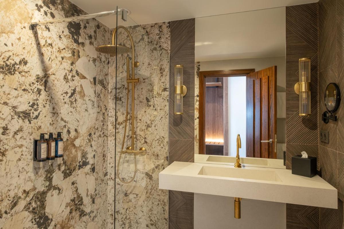 Un baño de Eurostars La Pleta