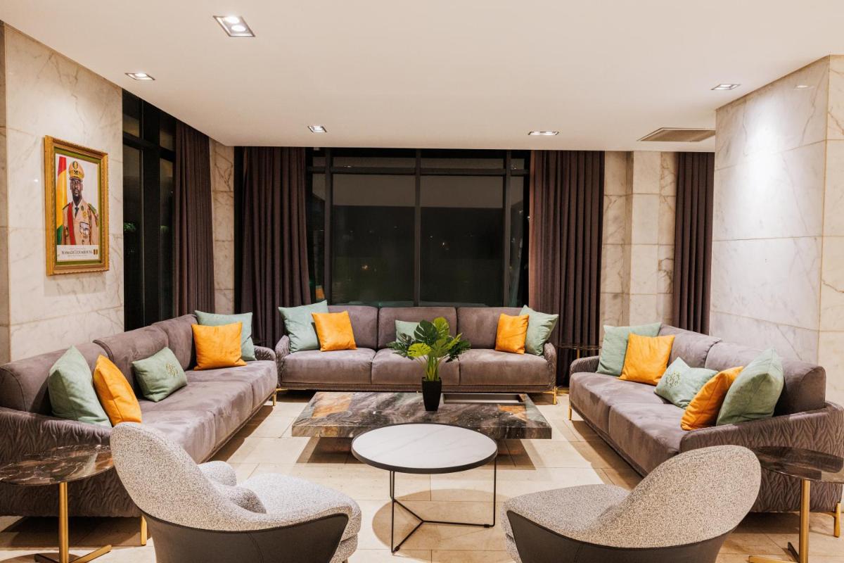 Riviera Royal Hotel - Housity