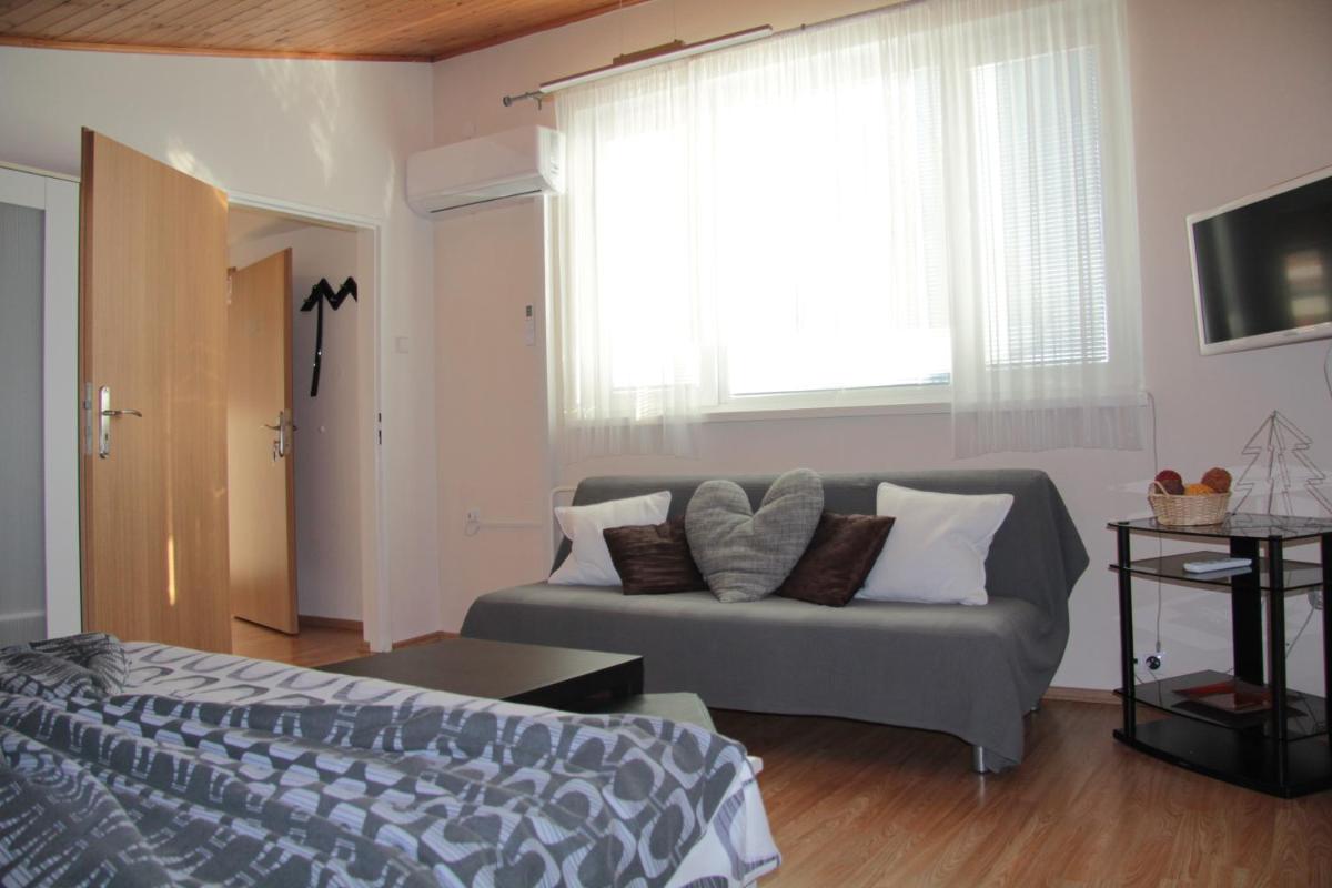 Apartmány Hillfort - Housity