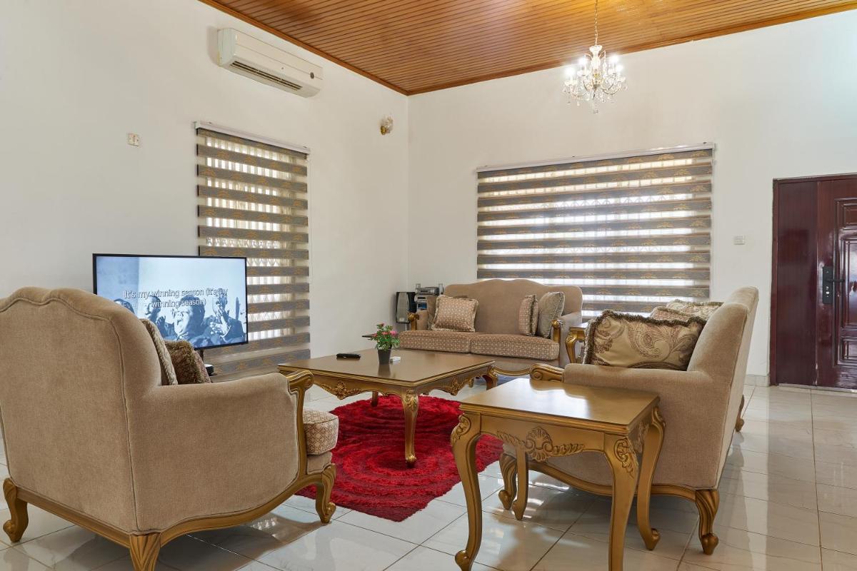 Beautiful Family Home at Emefs Lagoon View Estate Lashibi - Housity