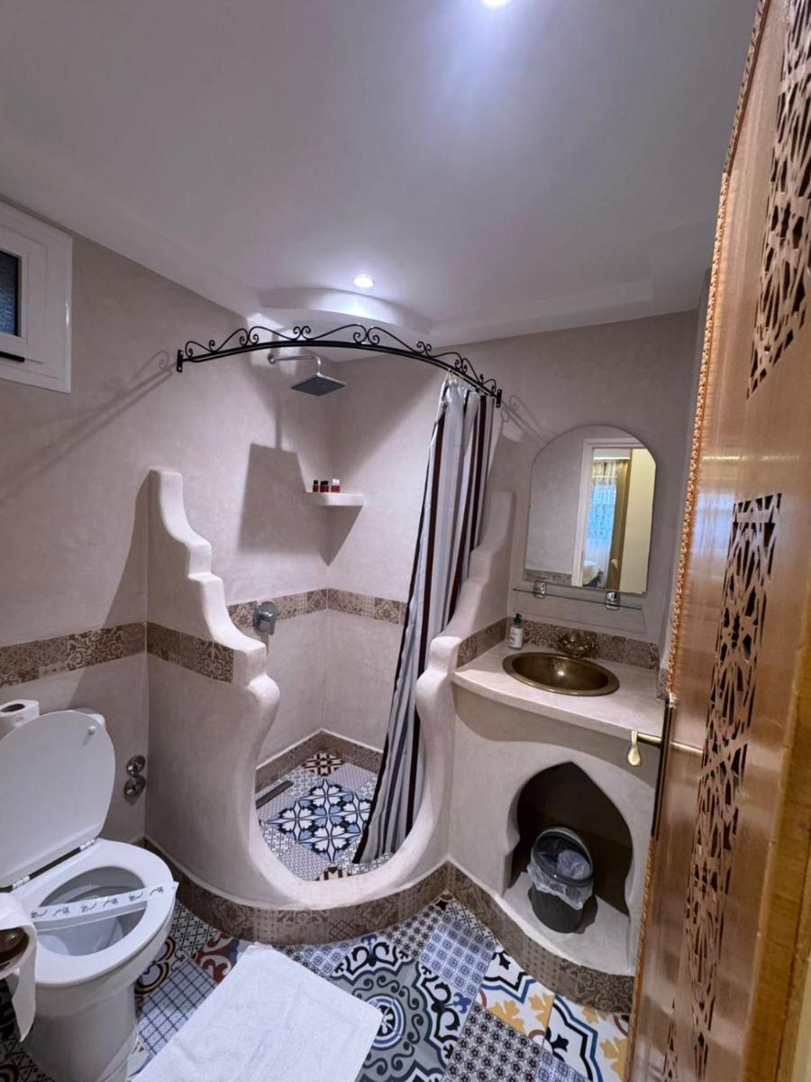 Hotel Tarek - Housity