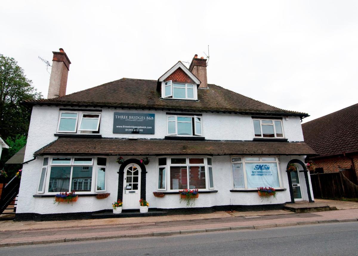 Three Bridges B & B - Gatwick - Housity