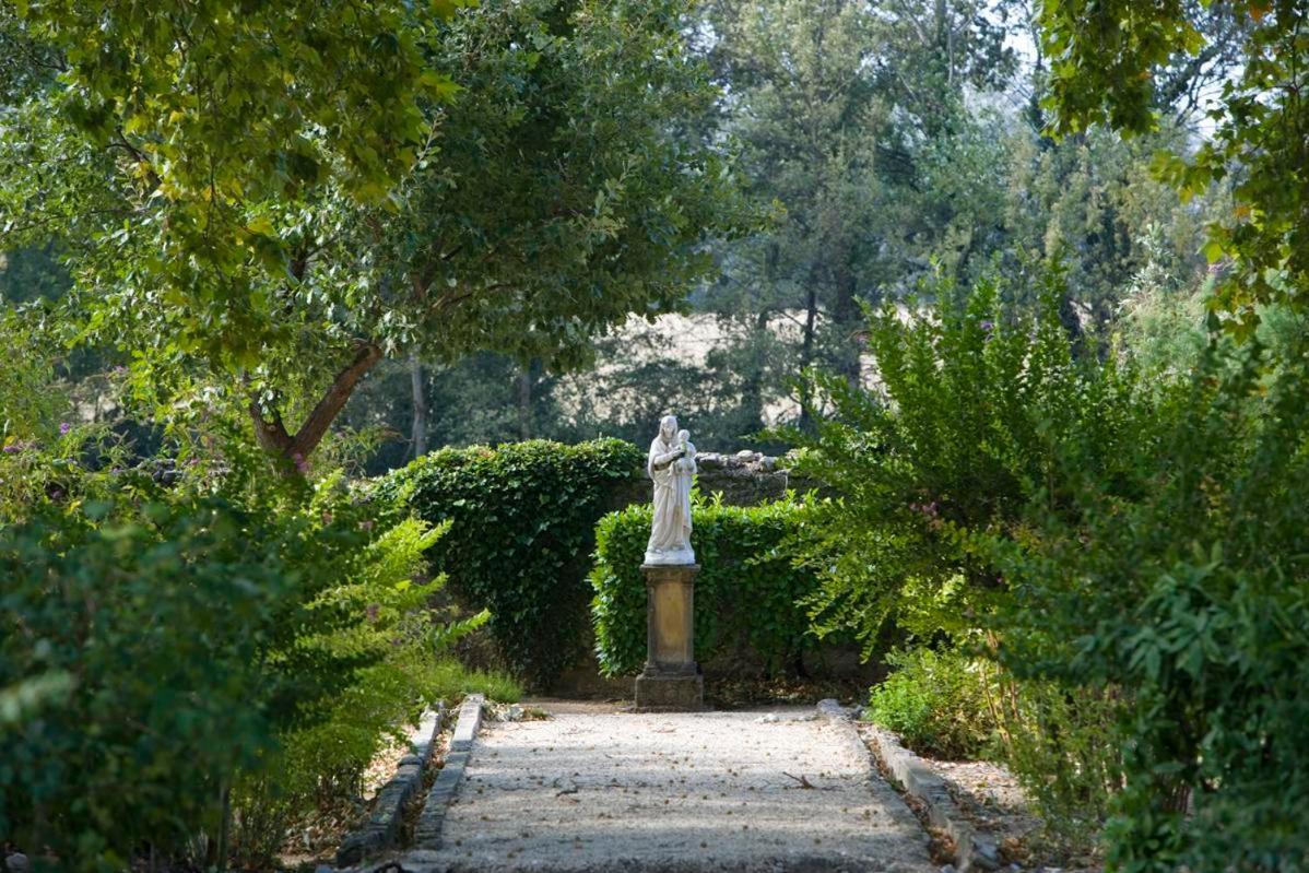 Jardin de l'établissement Le Domaine Du Colombier