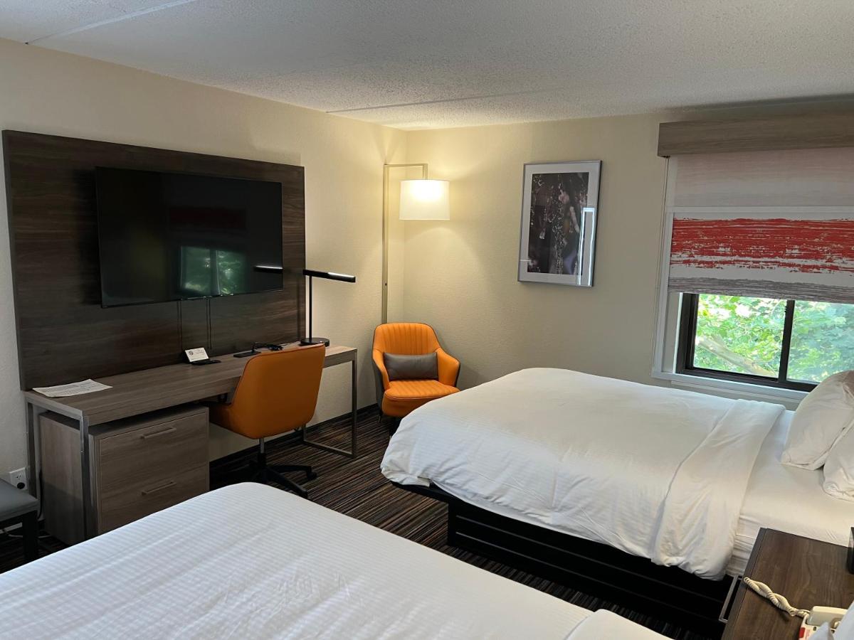 Rodeway Inn Little Falls - Housity